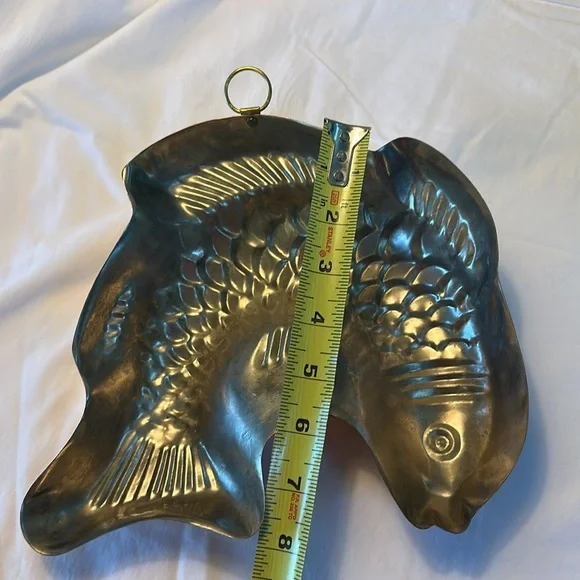 Copper Fish-Shaped Mold - Picture 6 of 10